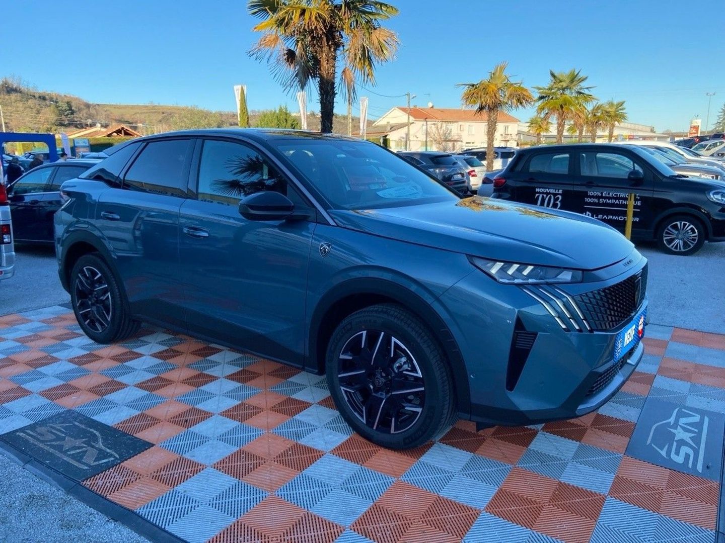 PEUGEOT 3008 - NEW Hybrid 136 e-DCS6 GT Pack Toit Ouvrant Hifi Focal Drive Assist Sellerie Alcantara