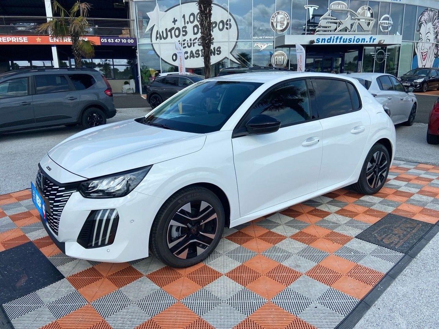 PEUGEOT 208 Hybrid 110 e-DCS6 ALLURE PACK VISION & NAVIGATION